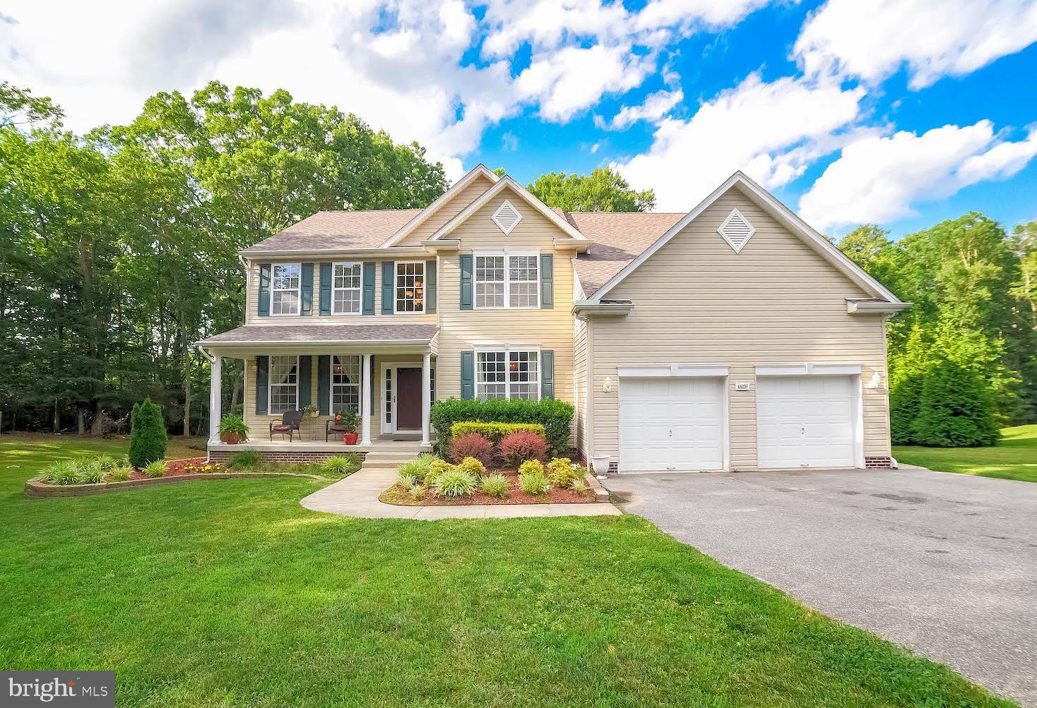 RIVERSIDE FARMS - Residential