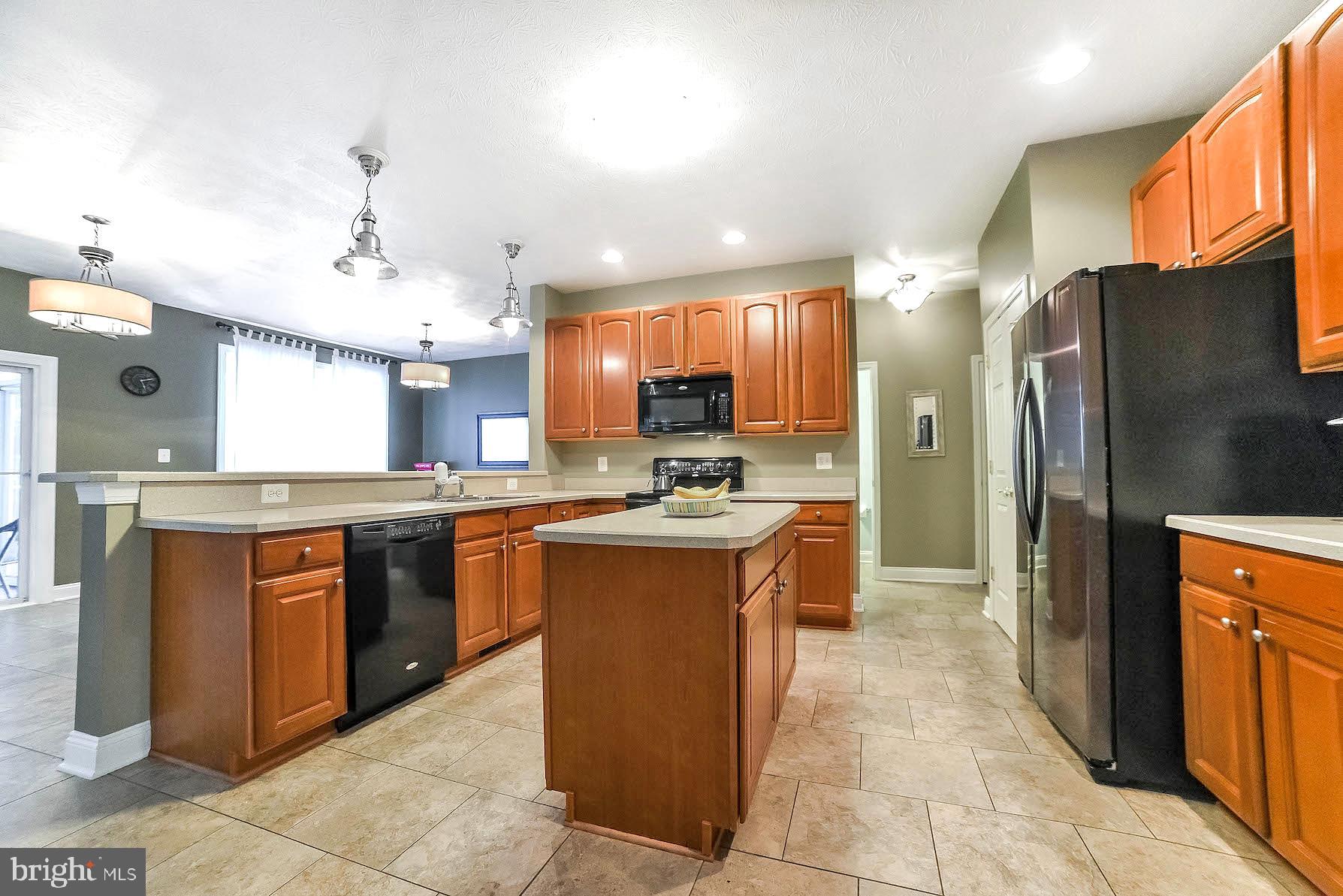 RIVERSIDE FARMS - Residential