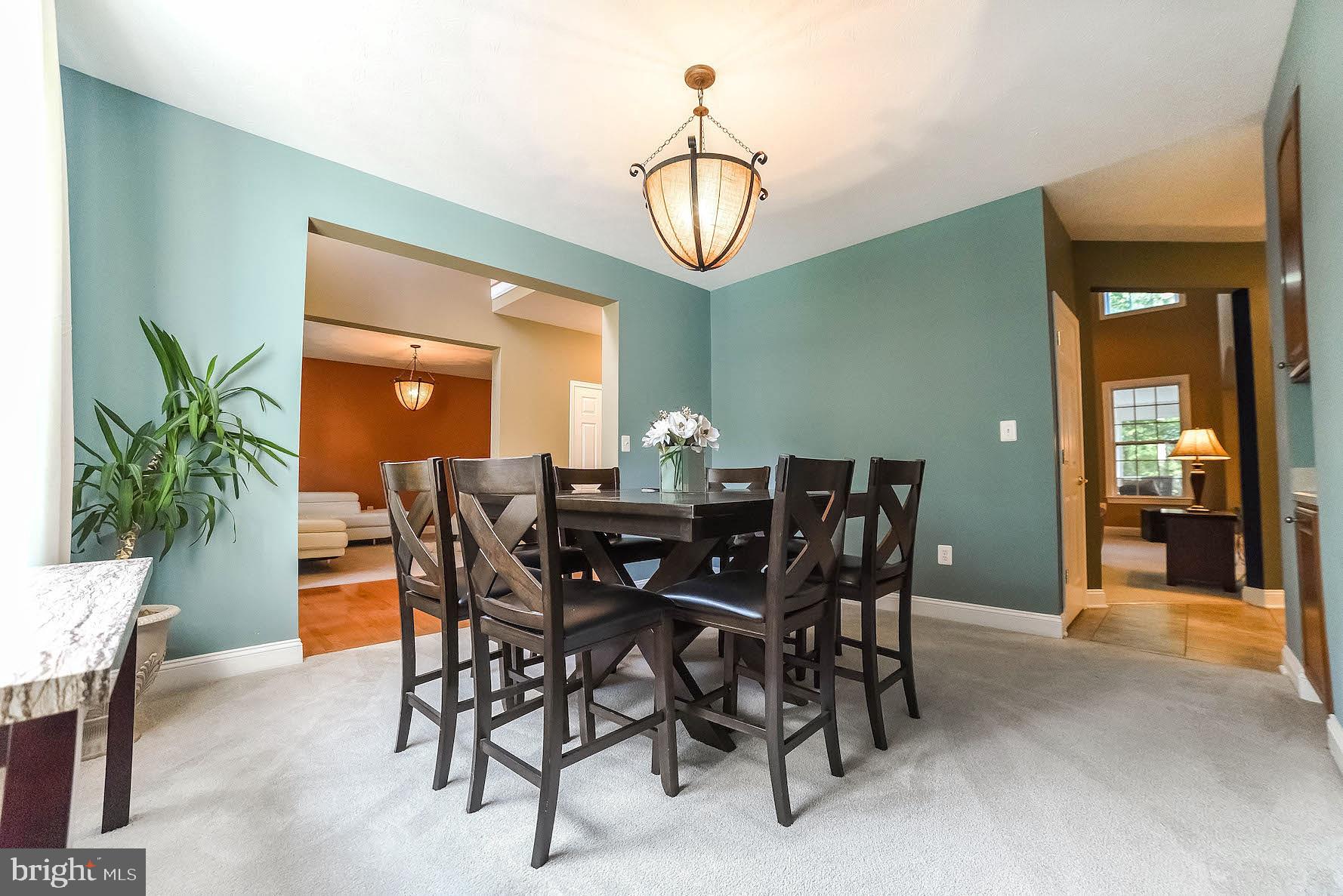 RIVERSIDE FARMS - Residential