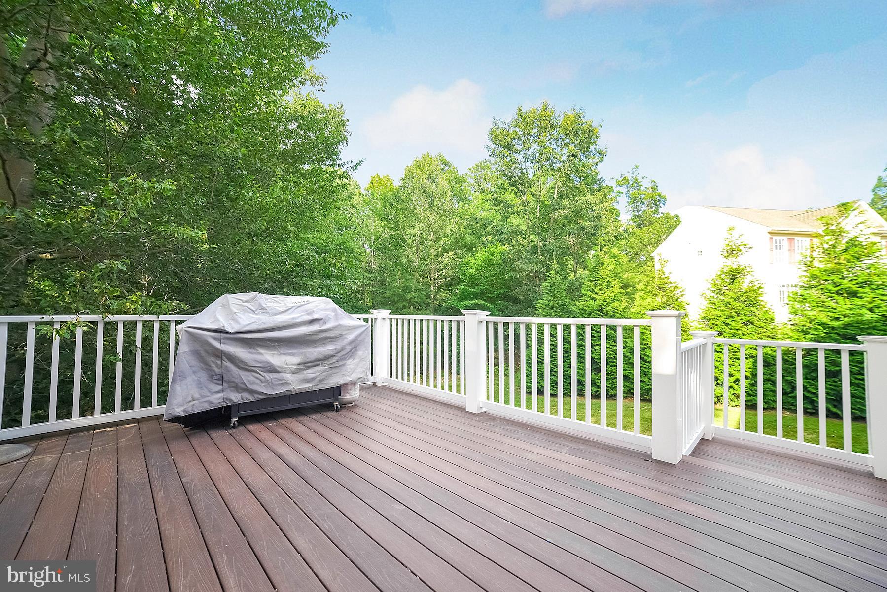 RIVERSIDE FARMS - Residential