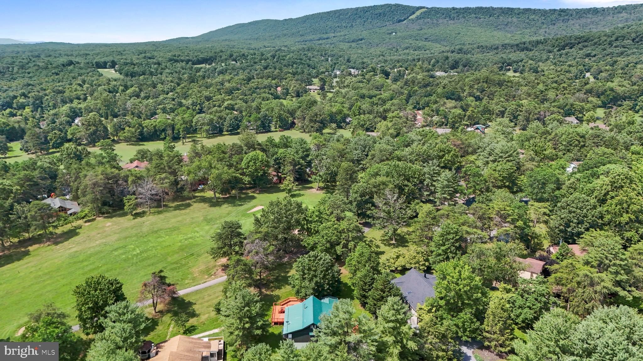 THE WOODS - Residential