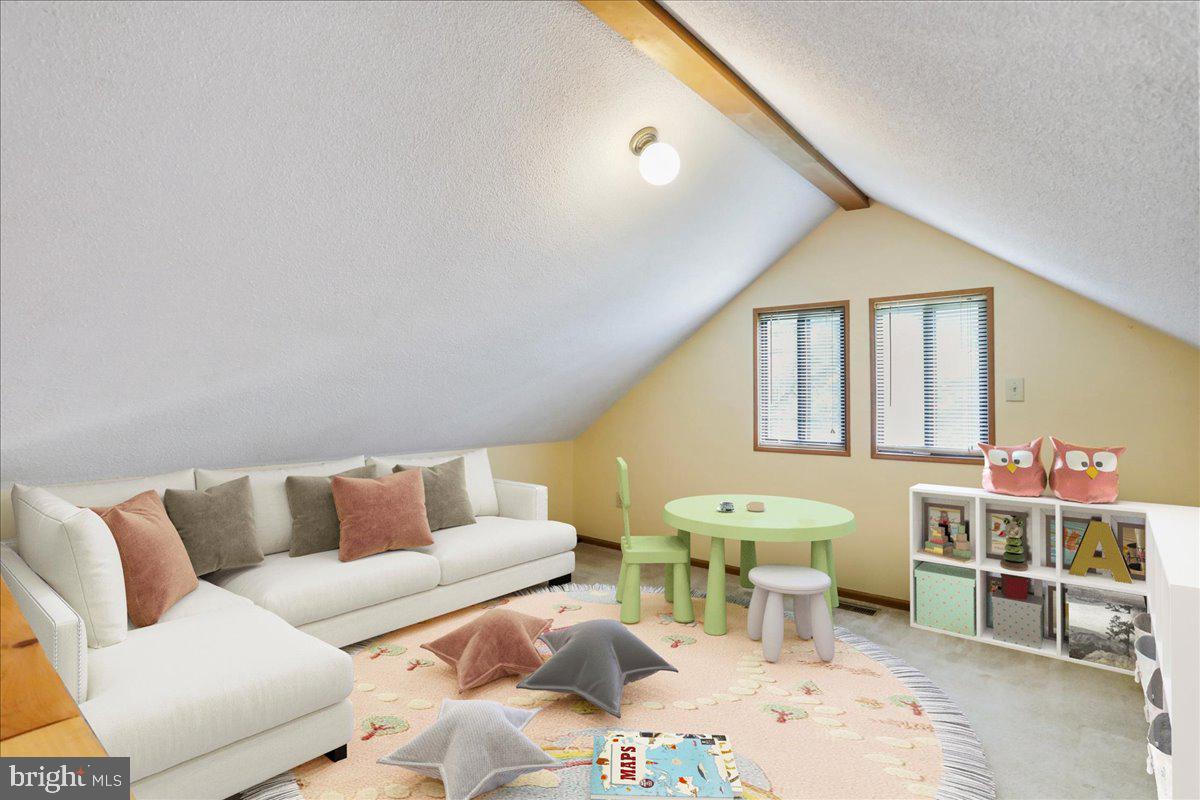 THE WOODS - Residential