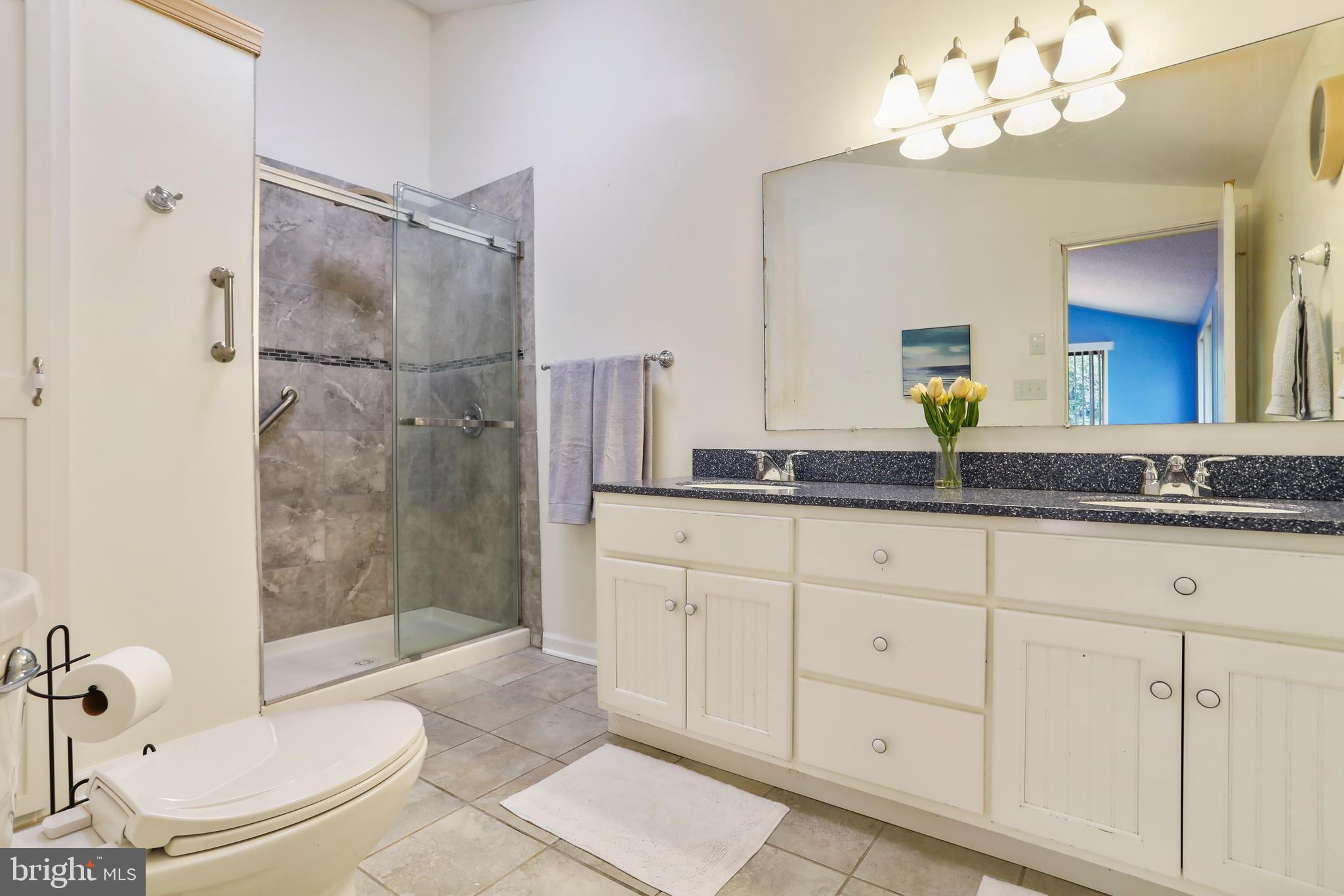 THE WOODS - Residential