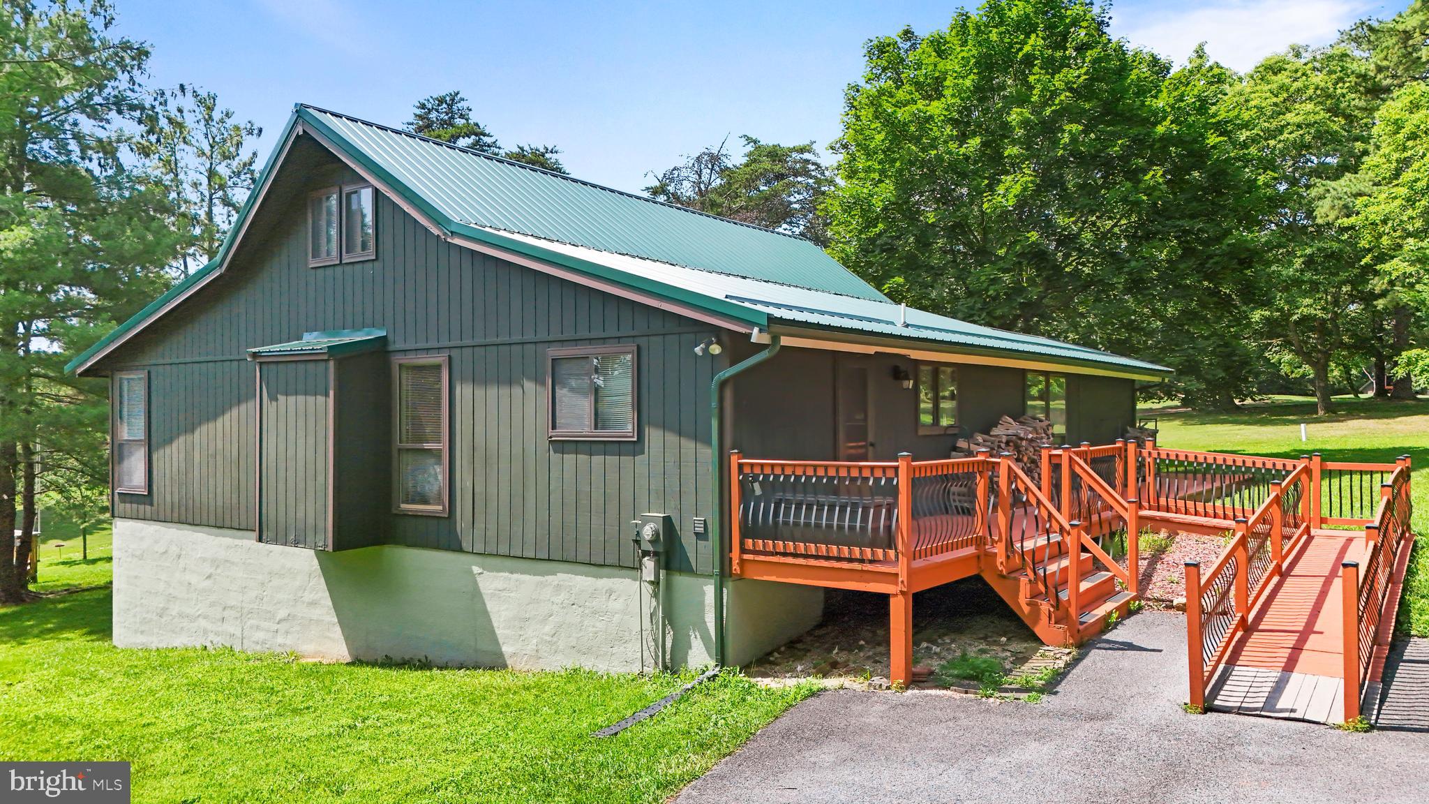 THE WOODS - Residential