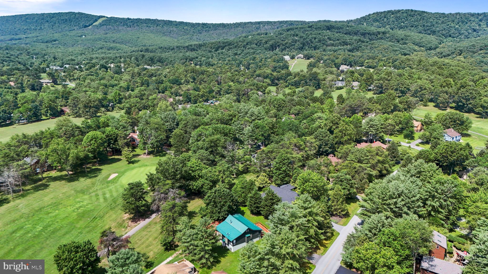 THE WOODS - Residential