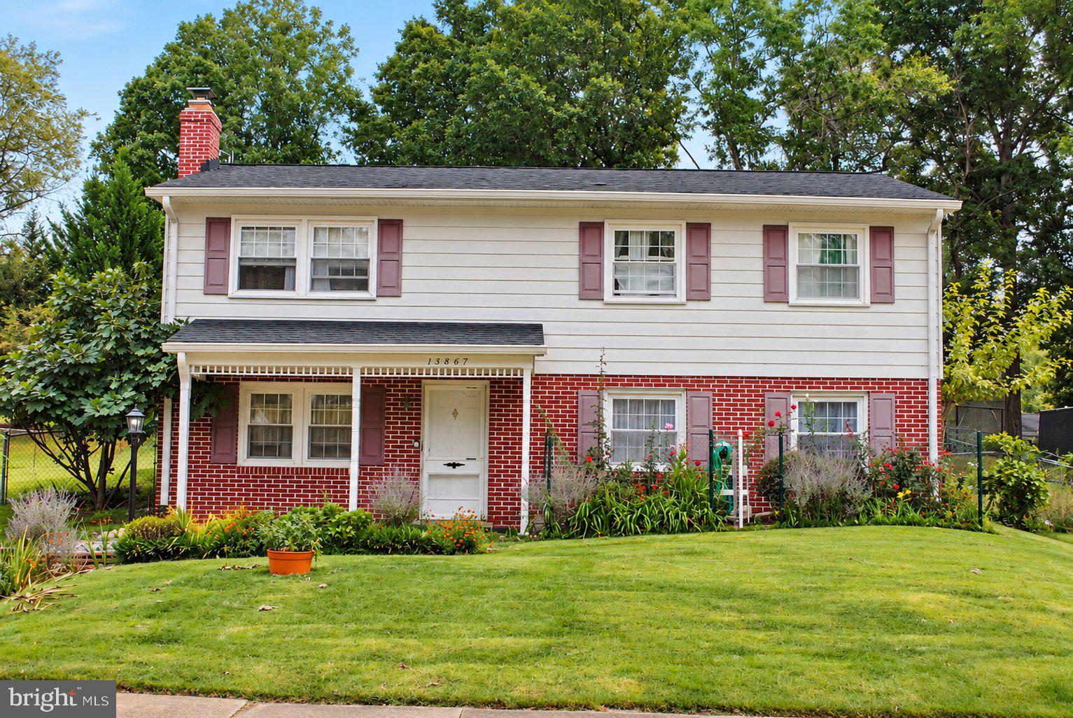 13887 MONTOCLAIR LANE