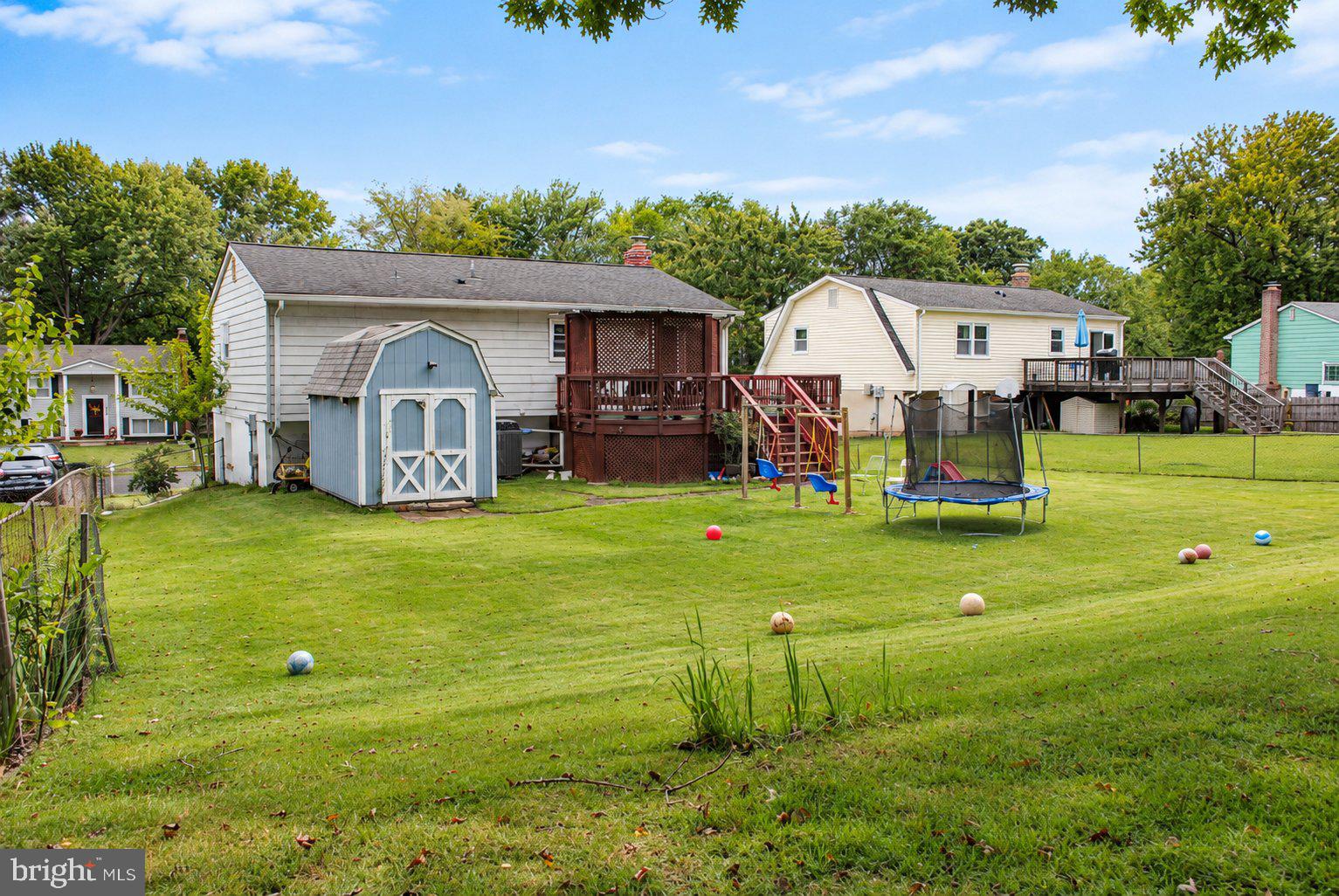13887 MONTOCLAIR LANE