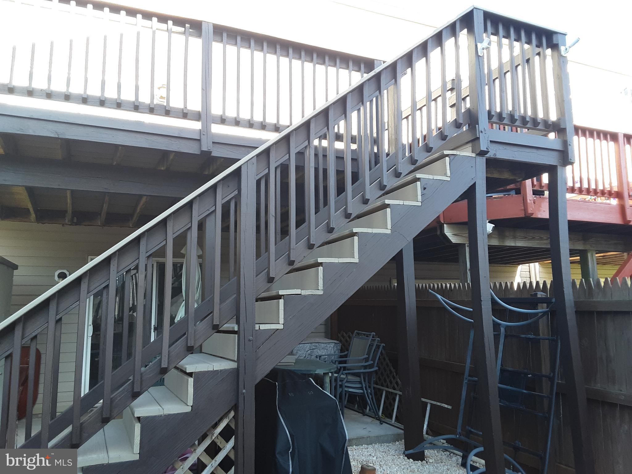 CARROLLWOOD MANOR - Residential