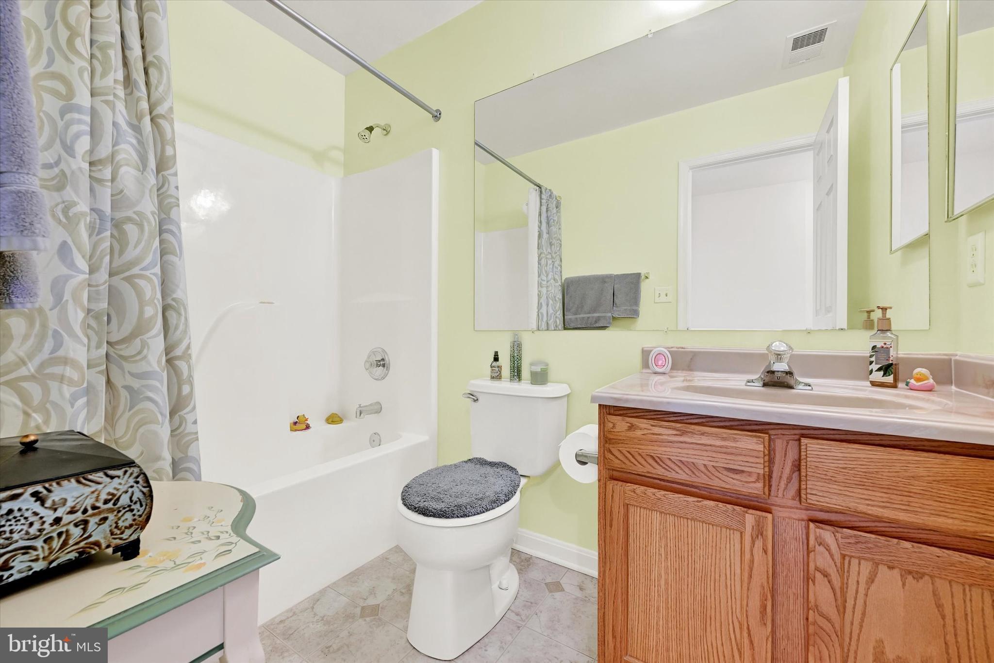 CARROLLWOOD MANOR - Residential