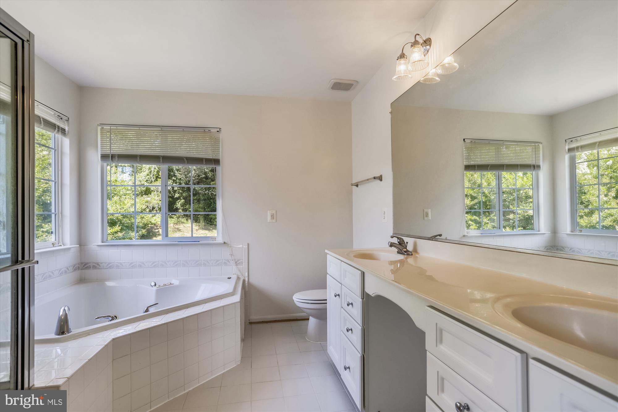 FRANKLIN MEADOWS - Residential