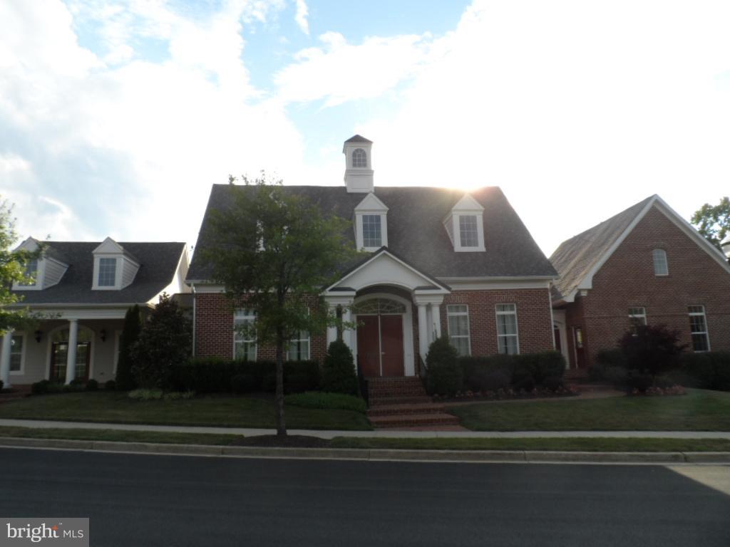 THE VILLAGES OF STEEPLEC - Residential Lease