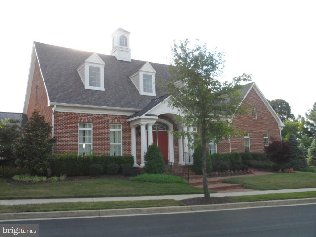 THE VILLAGES OF STEEPLEC - Residential Lease