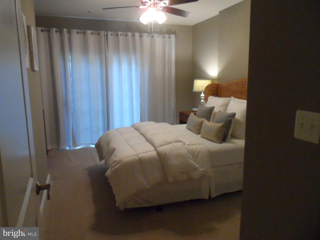 THE VILLAGES OF STEEPLEC - Residential Lease