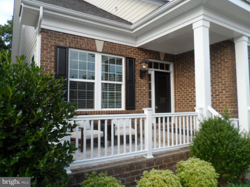 THE VILLAGES OF STEEPLEC - Residential Lease