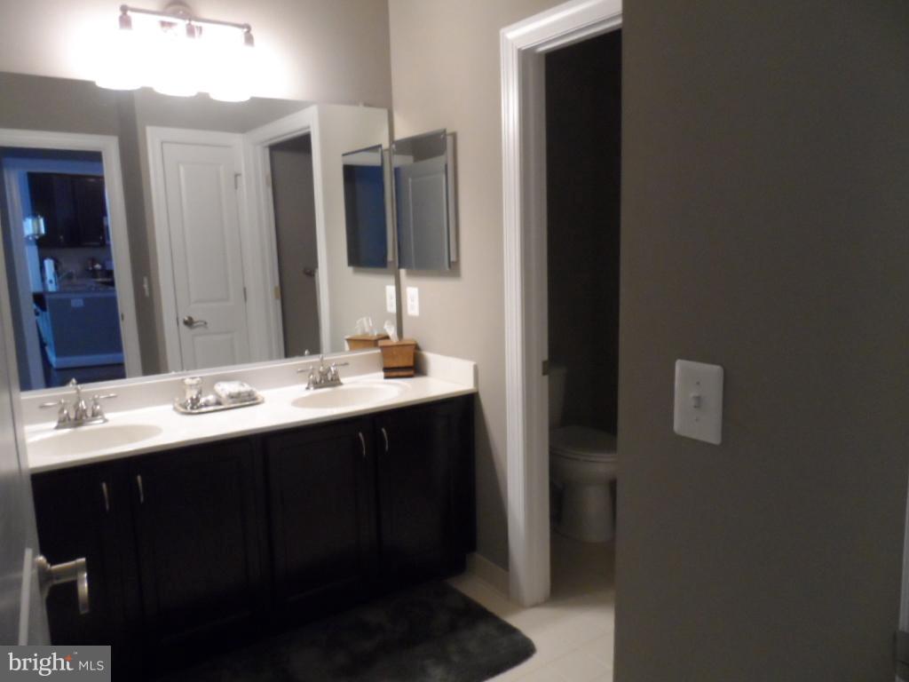 THE VILLAGES OF STEEPLEC - Residential Lease