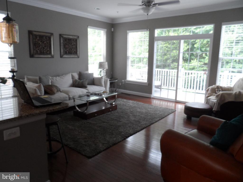 THE VILLAGES OF STEEPLEC - Residential Lease