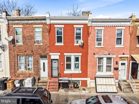 Townhouse For Sale - 251 E Mayfield Street<br/> PHILADELPHIA, PA 19134