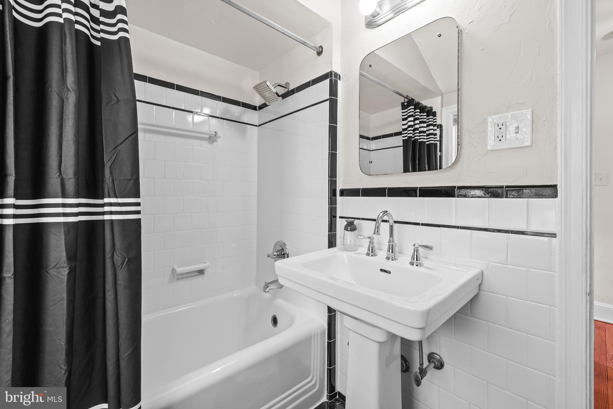 HOMELAND HISTORIC DISTRICT - Residential