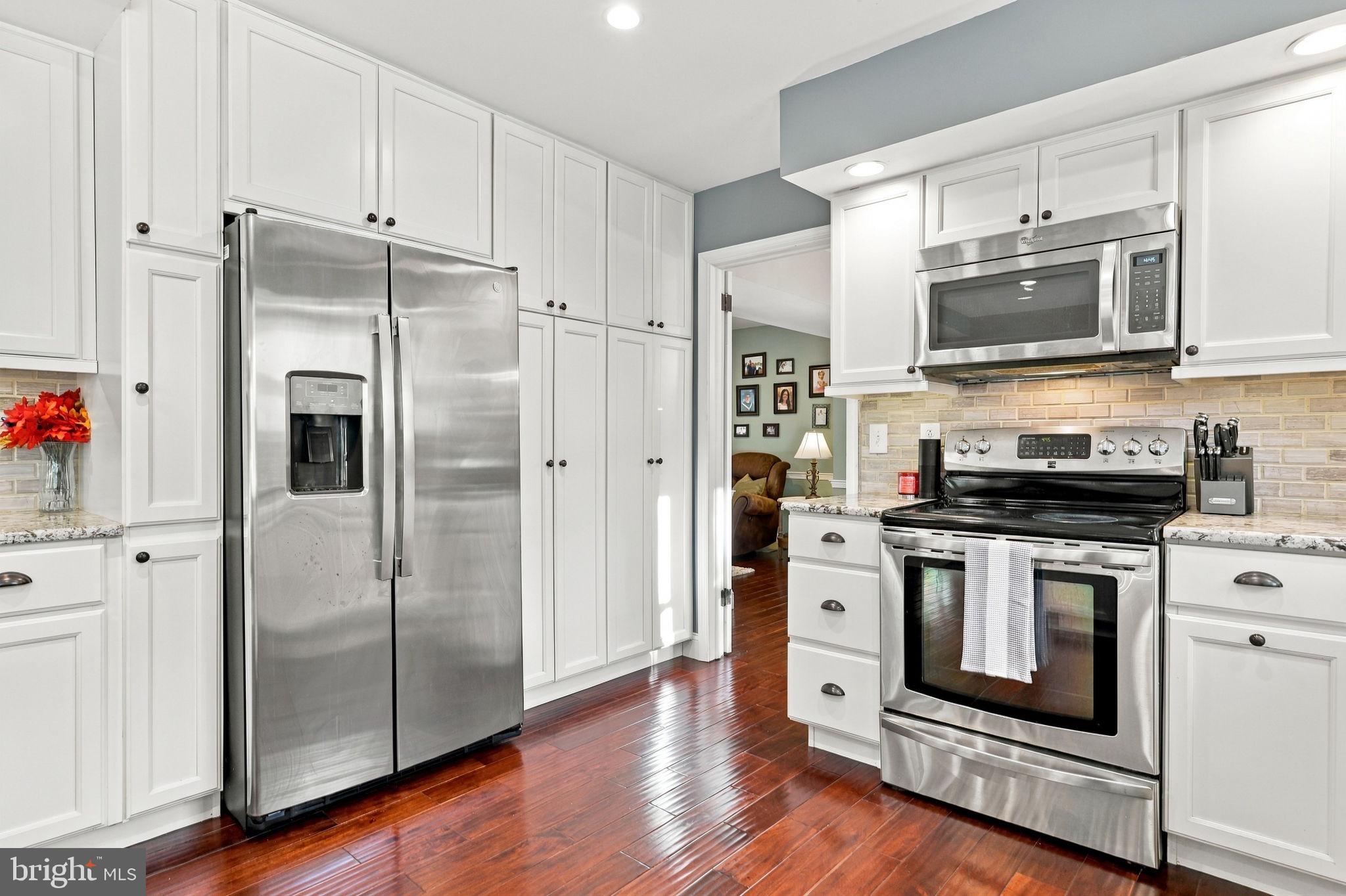 15 WHITE BIRCH LANE