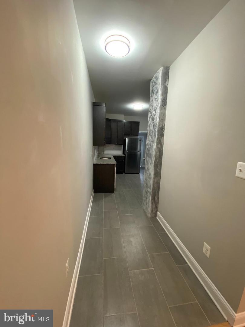 BARCLAY - Residential Lease