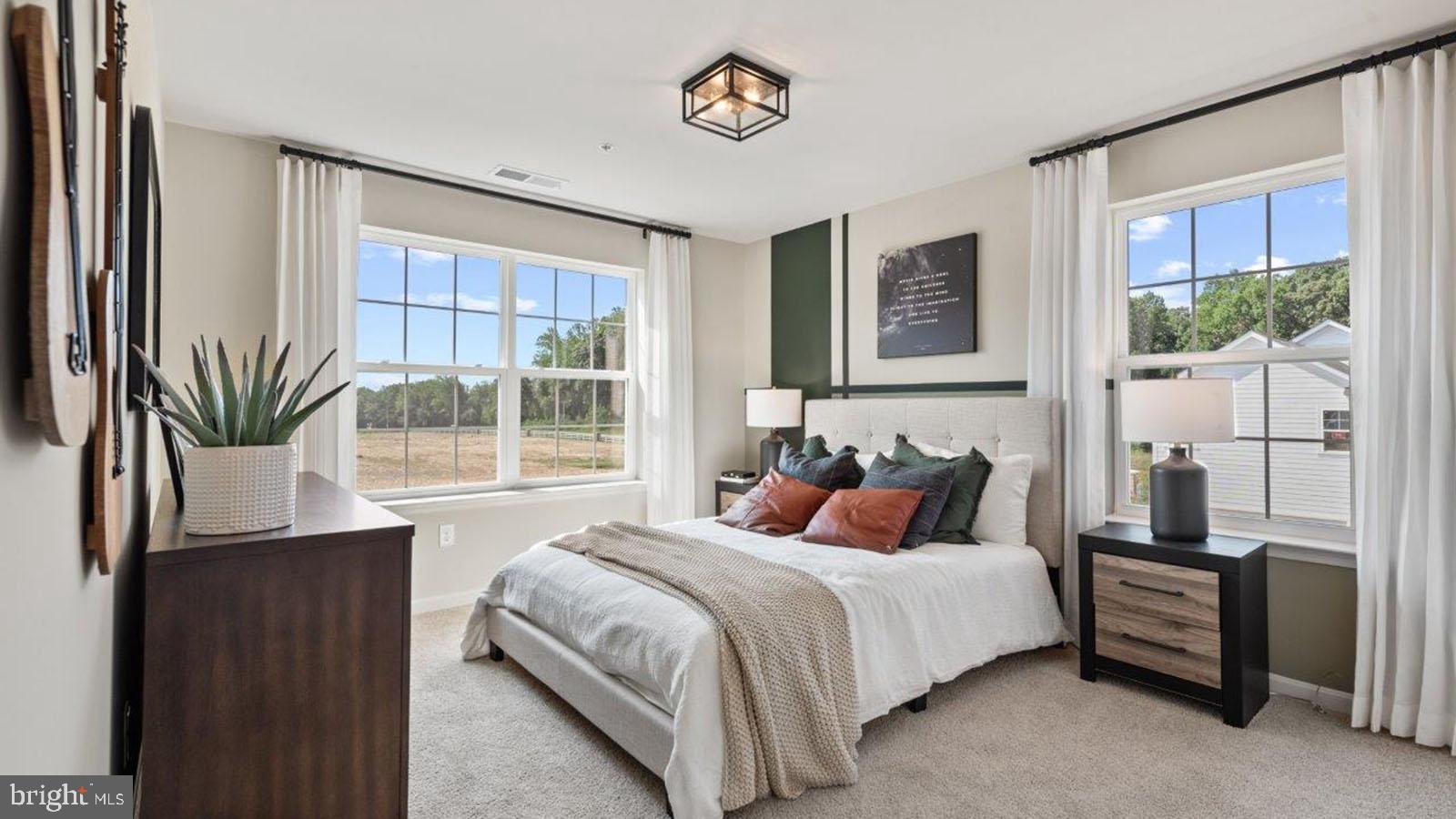 CREEKSIDE ESTATES - Residential