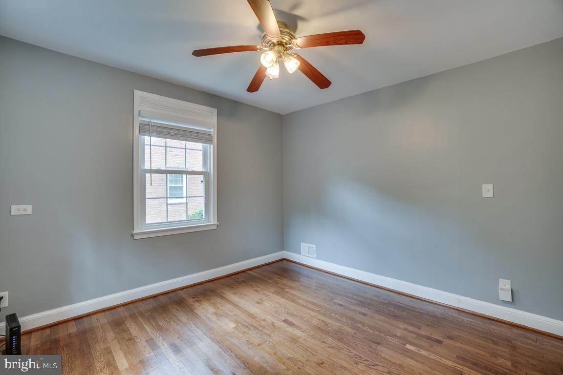 KENSINGTON ESTATES - Residential Lease