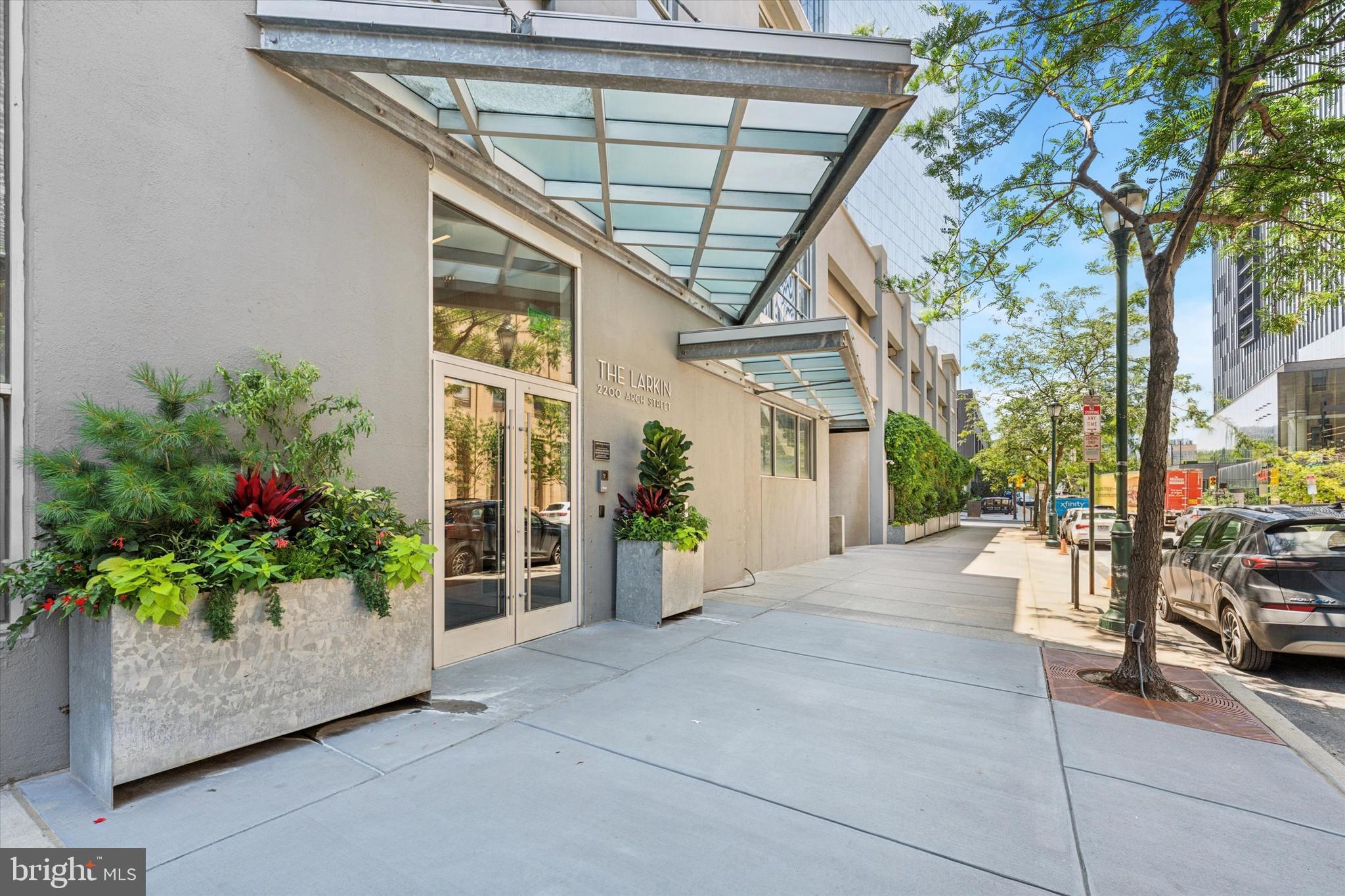 2200 ARCH STREET 1009