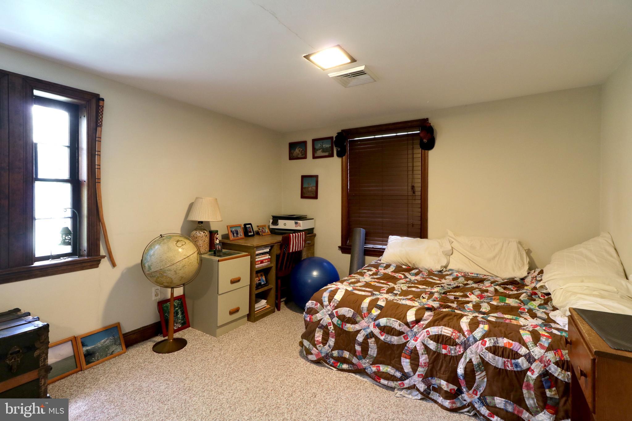 COLLEGE HEIGHTS - Residential