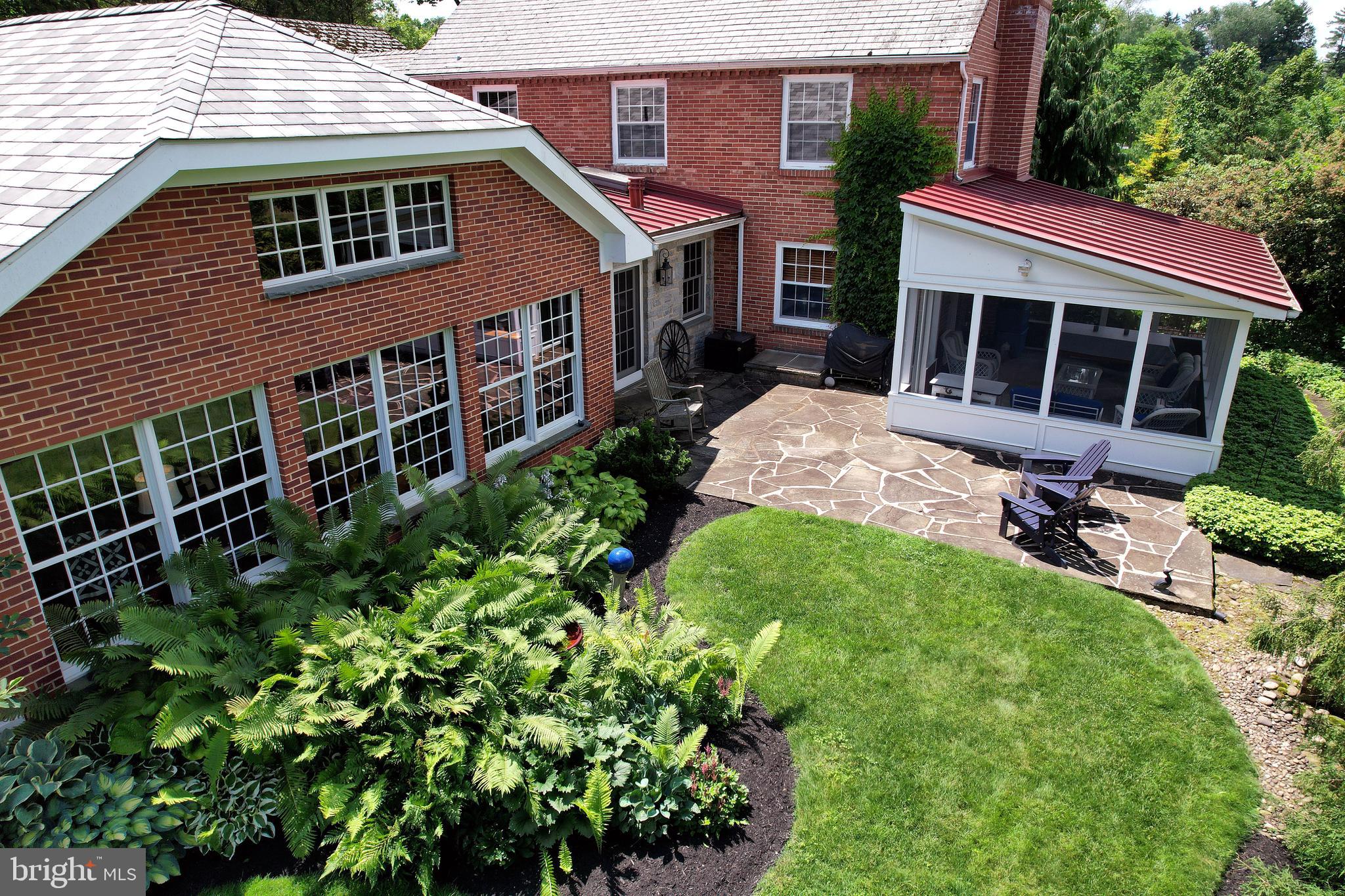 COLLEGE HEIGHTS - Residential