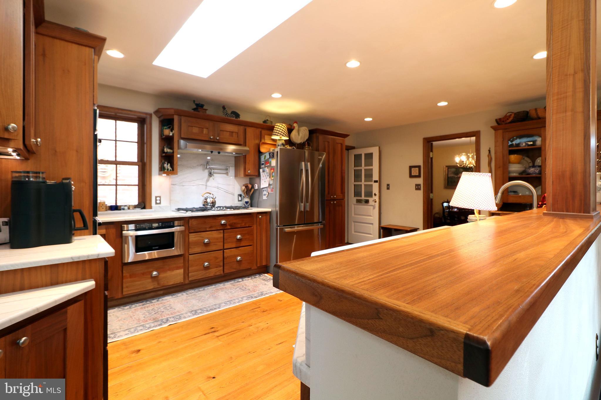 COLLEGE HEIGHTS - Residential