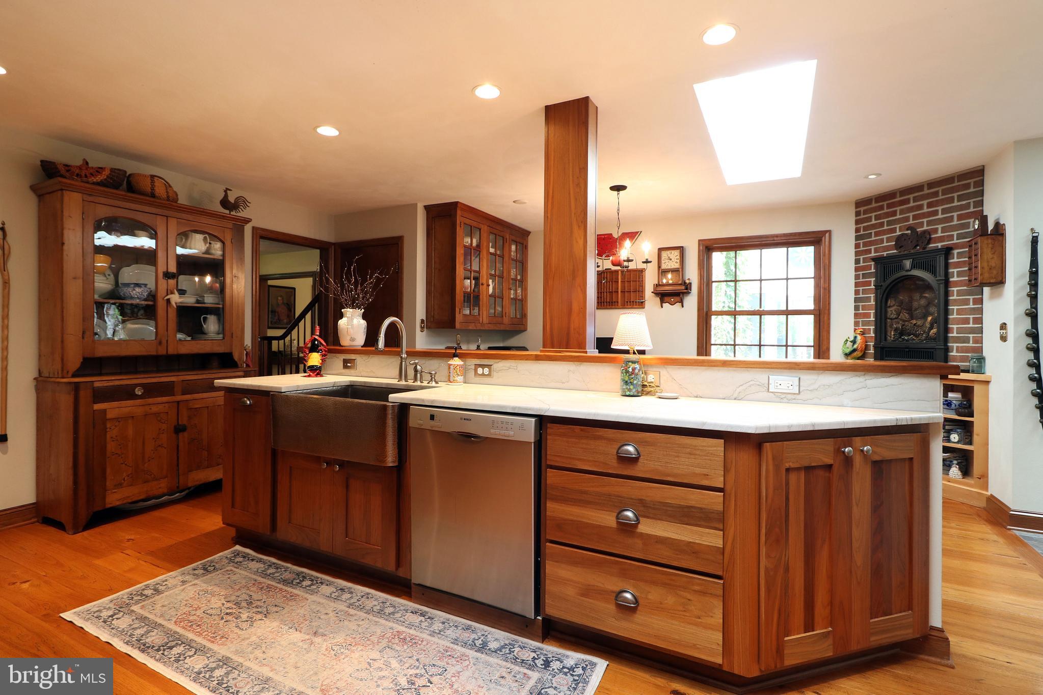 COLLEGE HEIGHTS - Residential