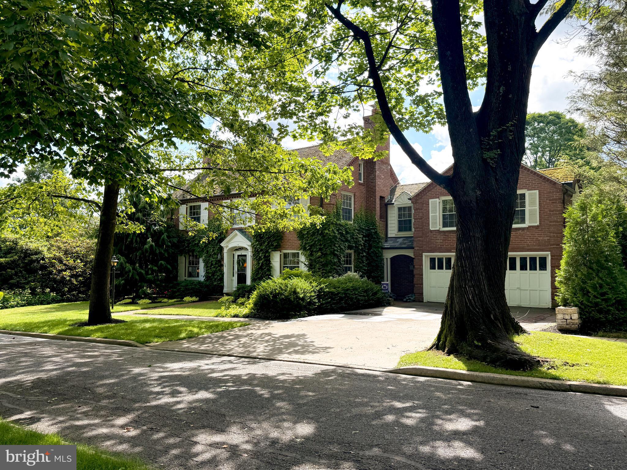 COLLEGE HEIGHTS - Residential