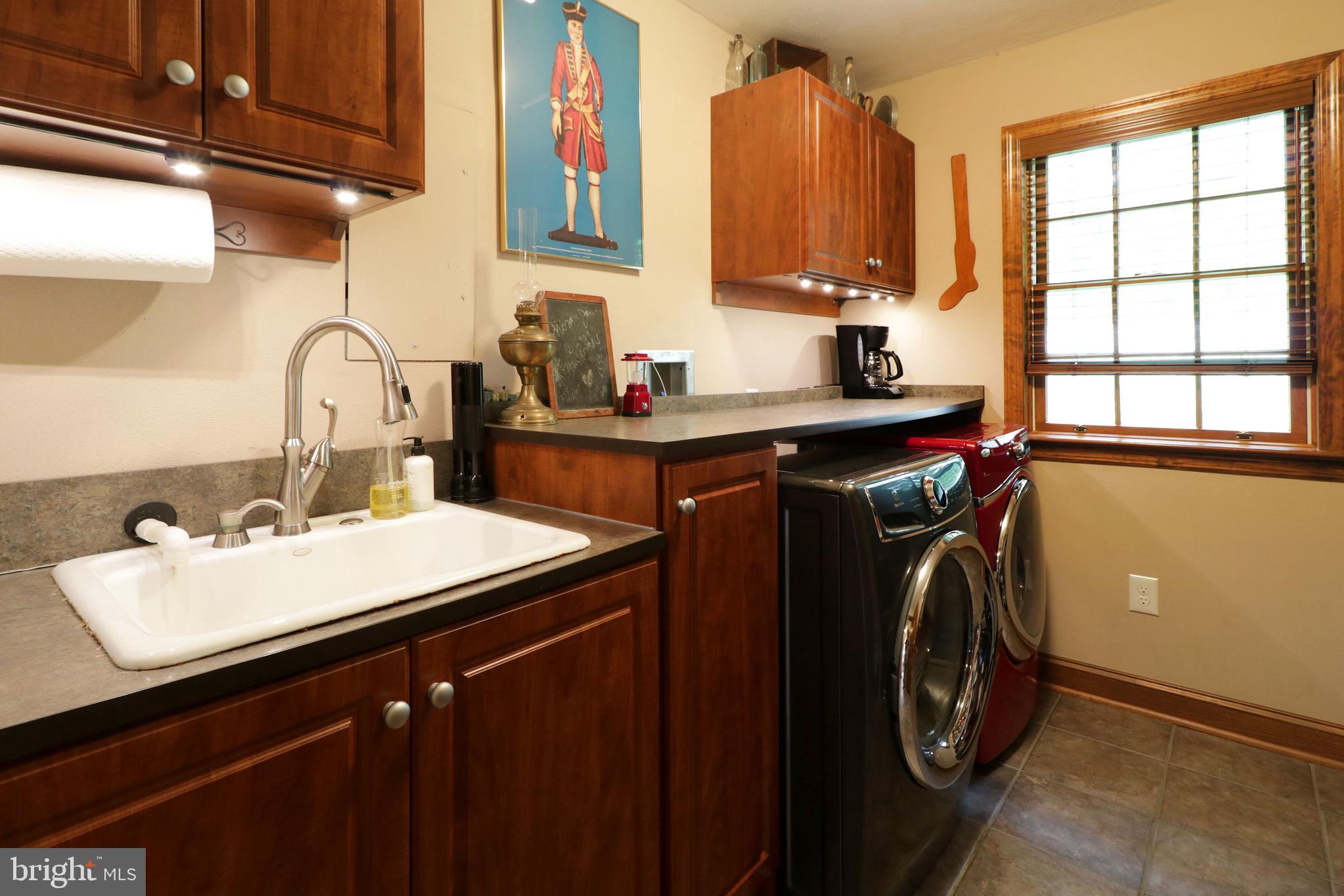 COLLEGE HEIGHTS - Residential