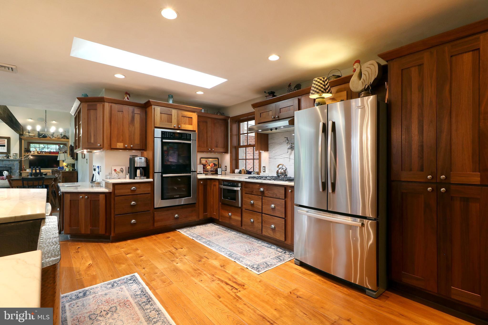 COLLEGE HEIGHTS - Residential