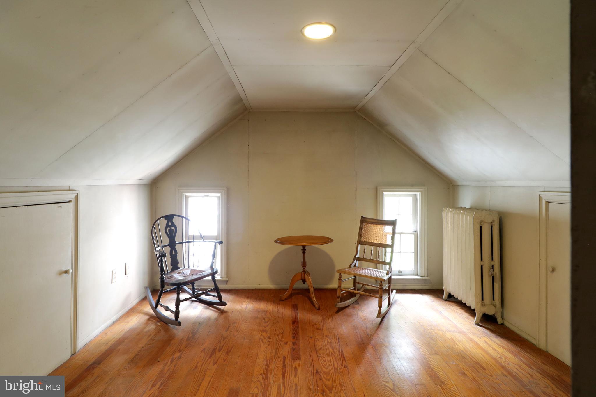 COLLEGE HEIGHTS - Residential