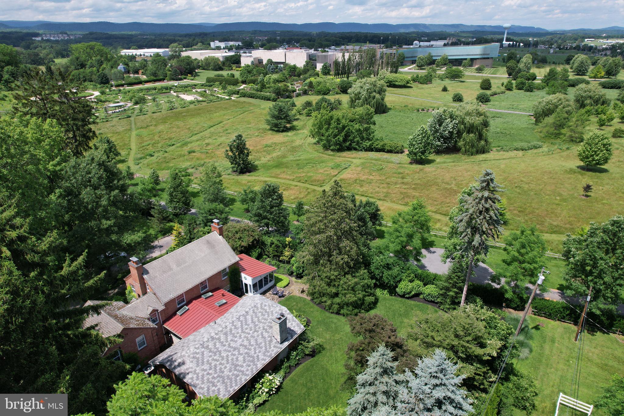 COLLEGE HEIGHTS - Residential