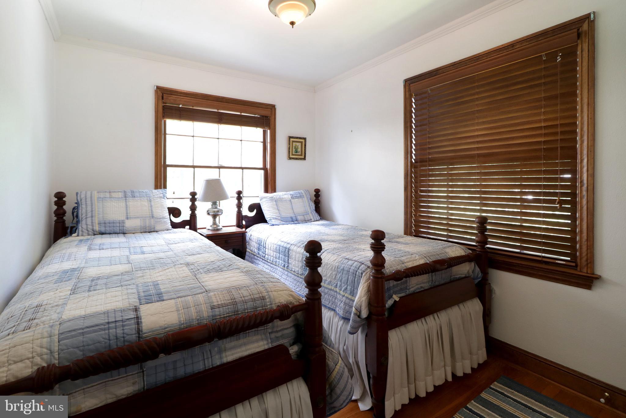 COLLEGE HEIGHTS - Residential