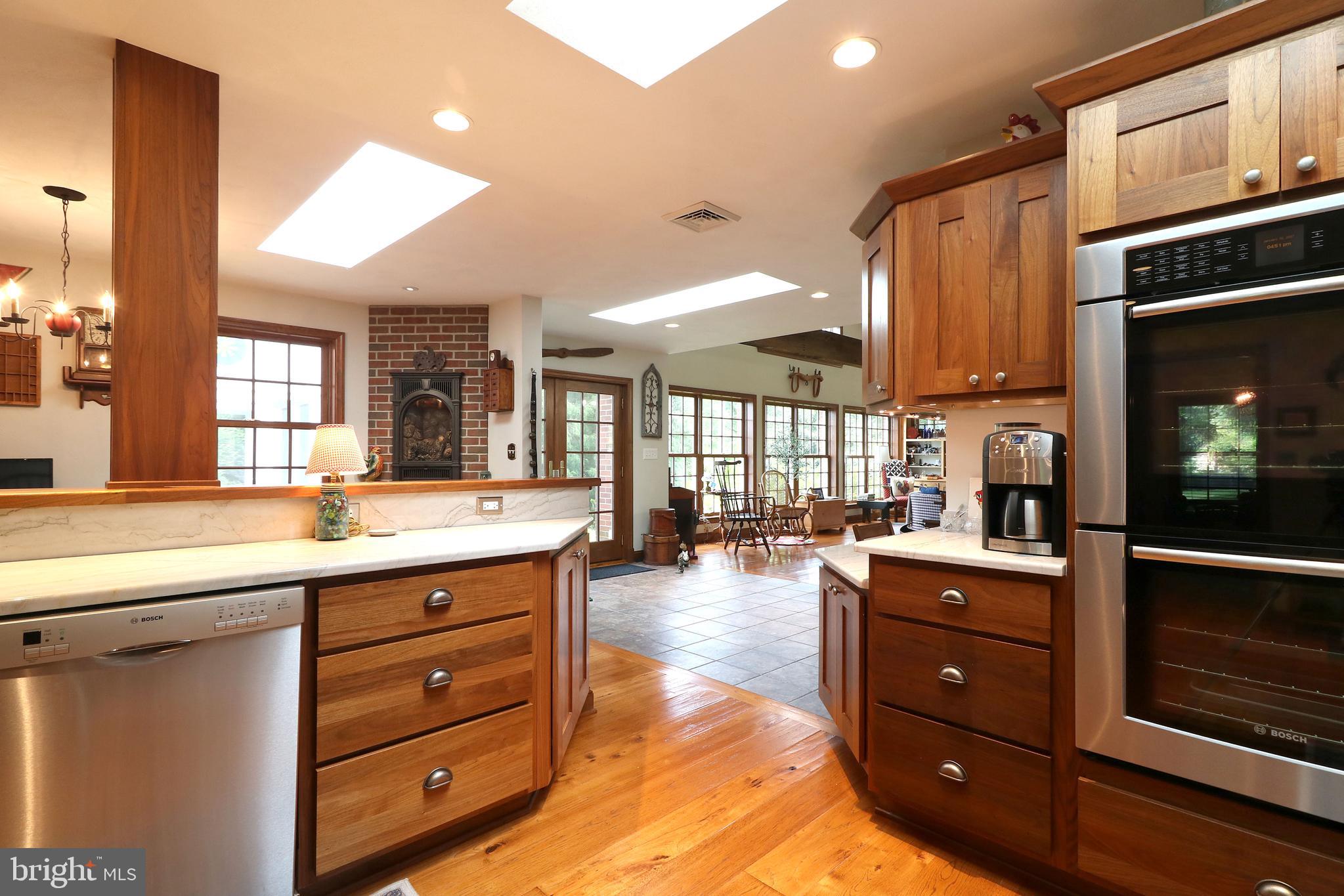 COLLEGE HEIGHTS - Residential