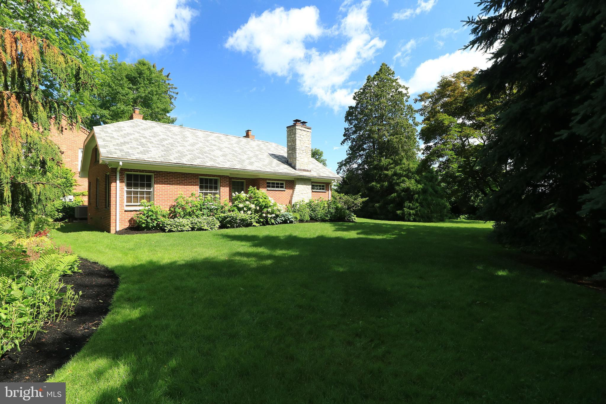 COLLEGE HEIGHTS - Residential