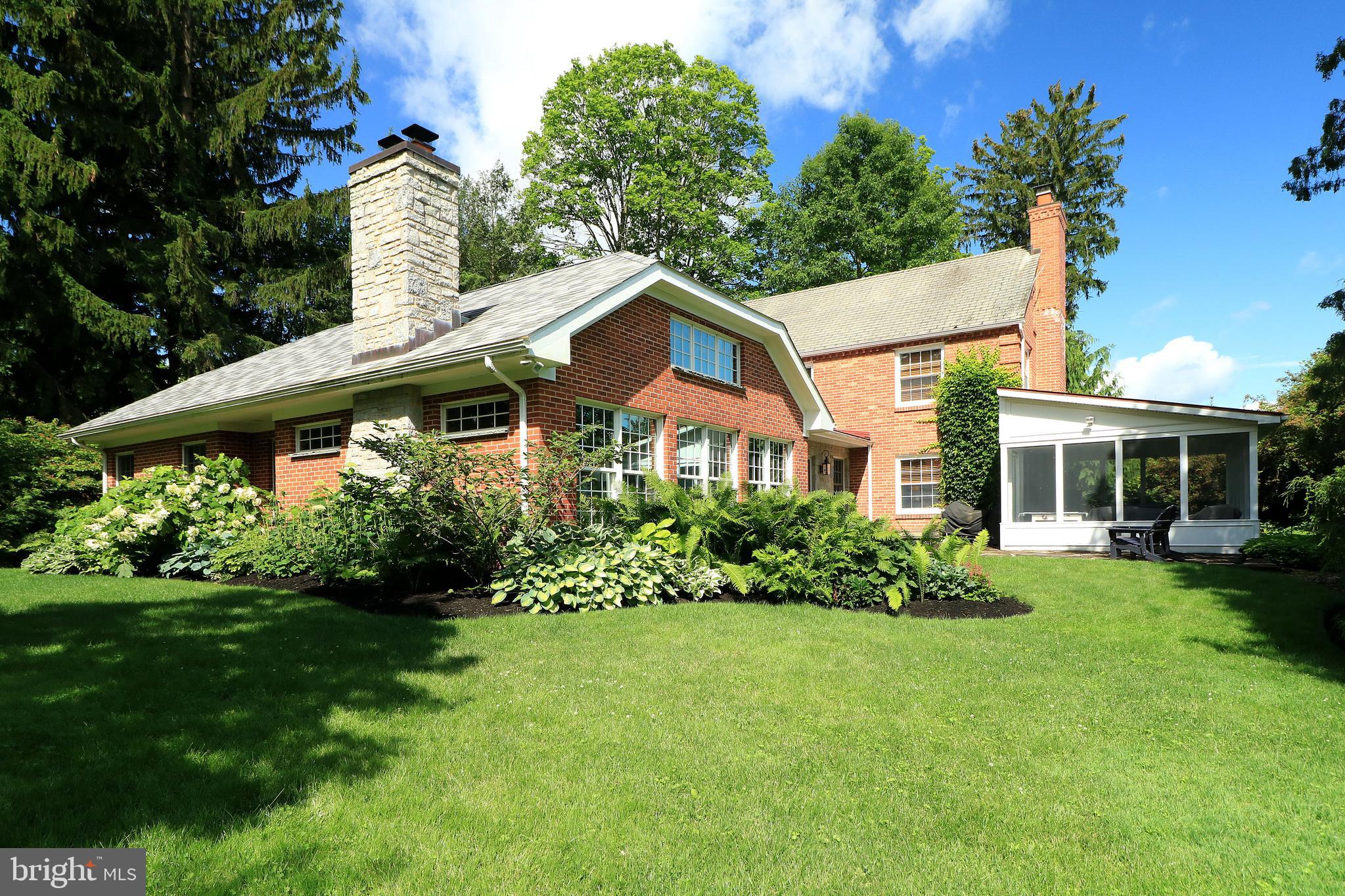 COLLEGE HEIGHTS - Residential