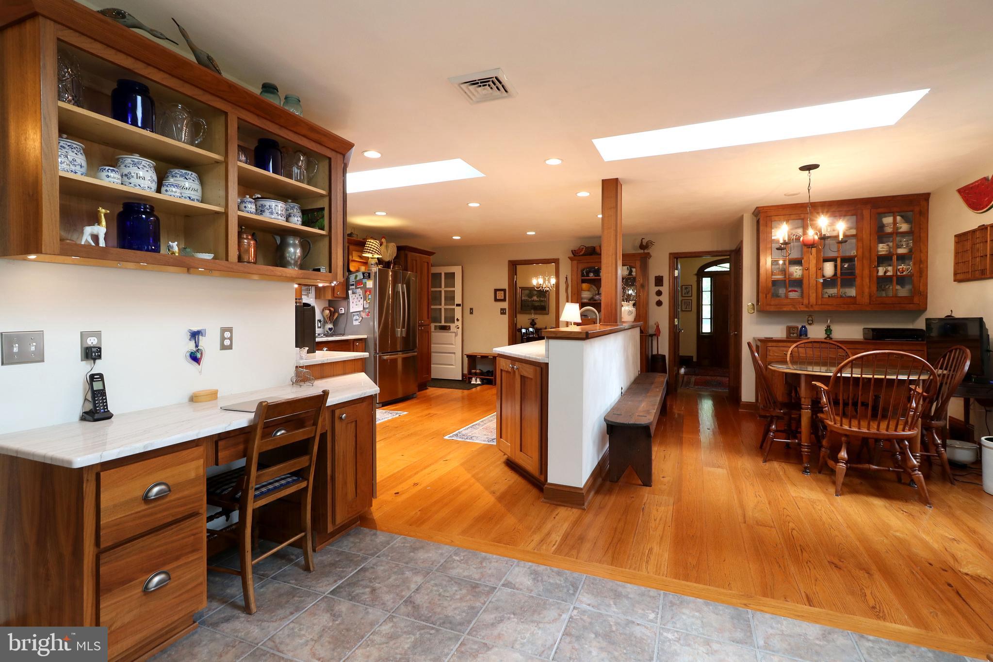 COLLEGE HEIGHTS - Residential