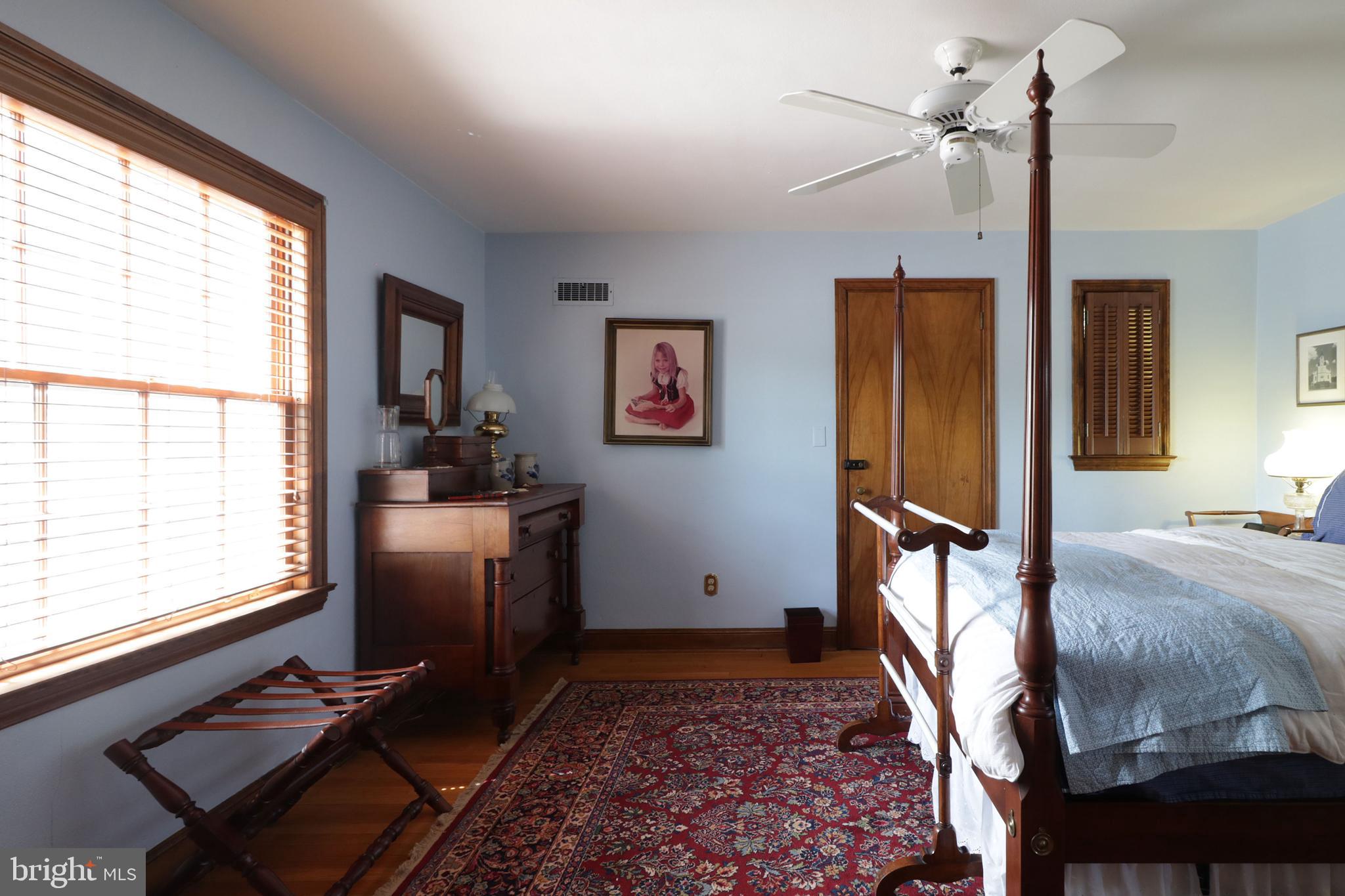 COLLEGE HEIGHTS - Residential