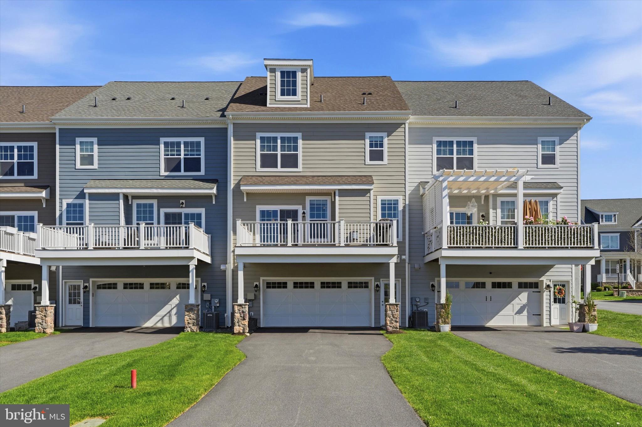 SPRING OAK - Residential