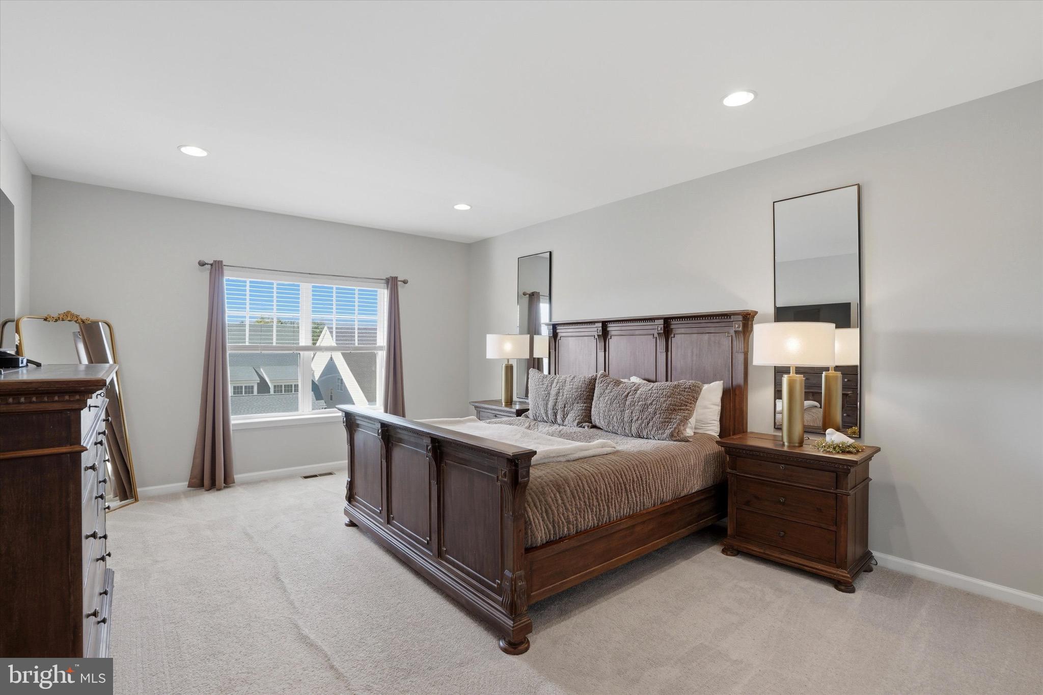 SPRING OAK - Residential