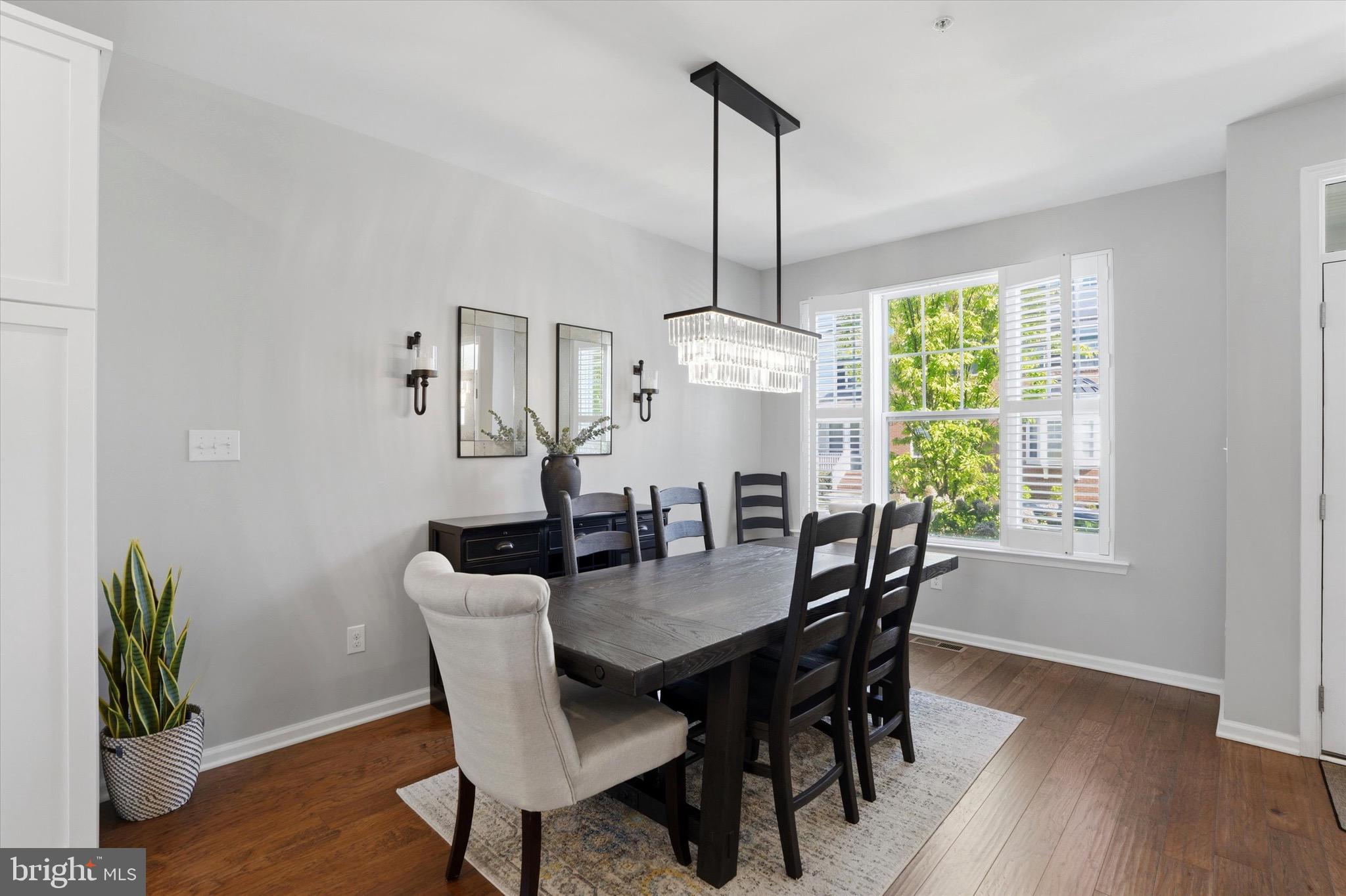 SPRING OAK - Residential