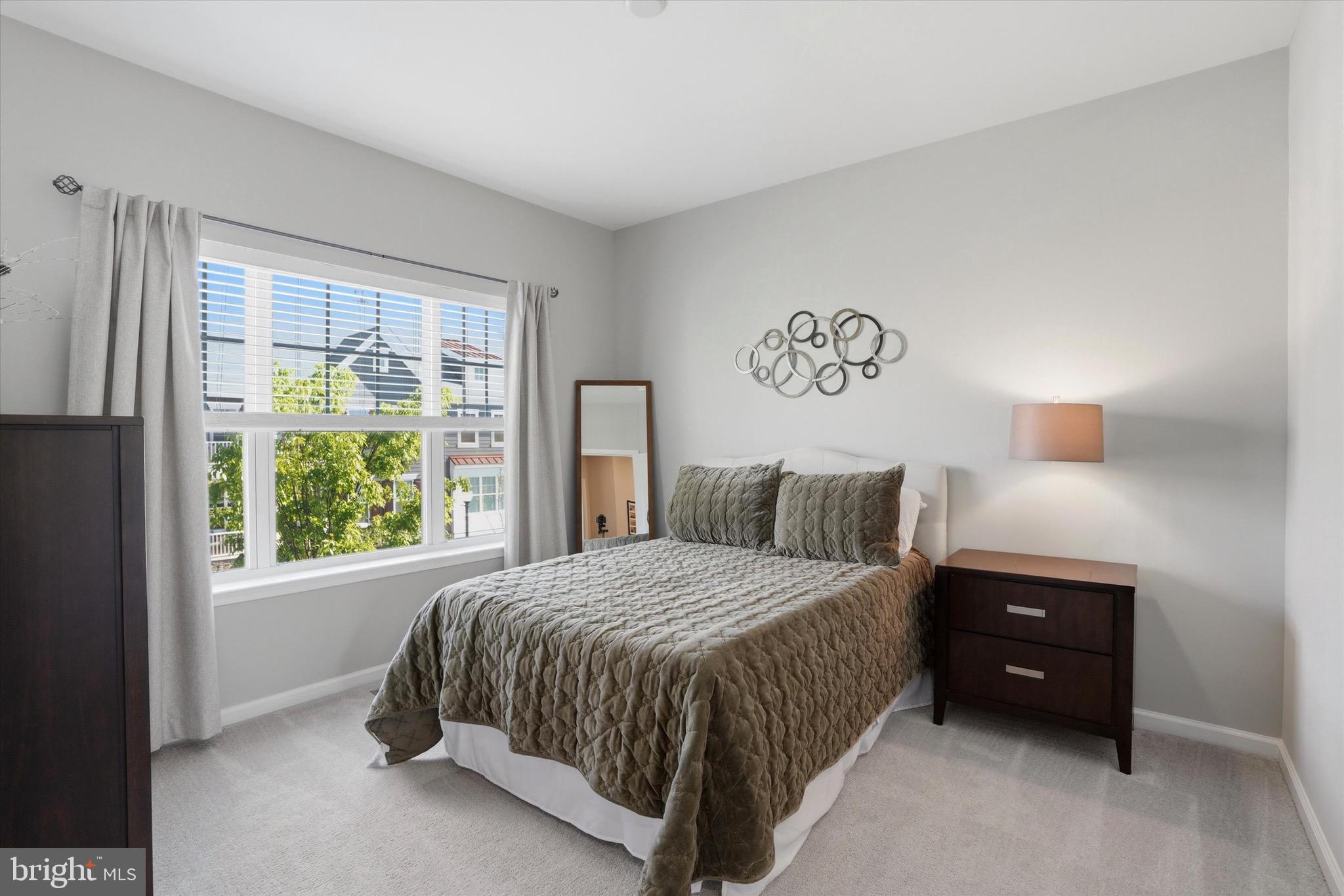 SPRING OAK - Residential