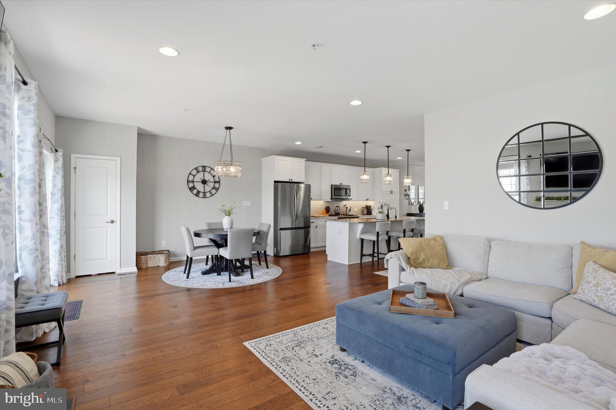 SPRING OAK - Residential