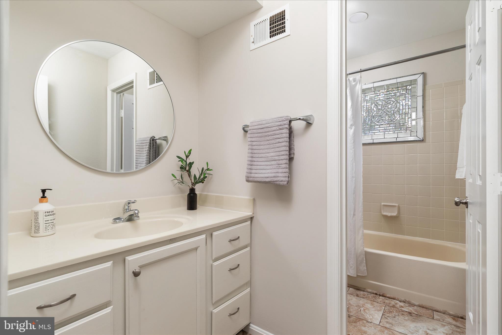 CALVERTS GLEN - Residential