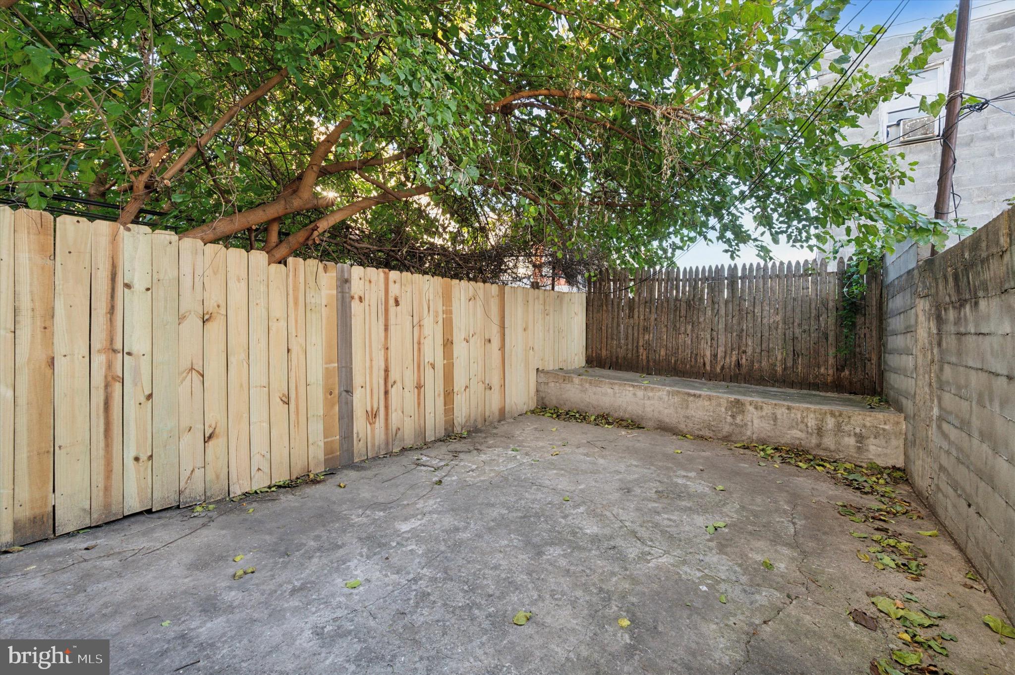 WEST KENSINGTON - Residential