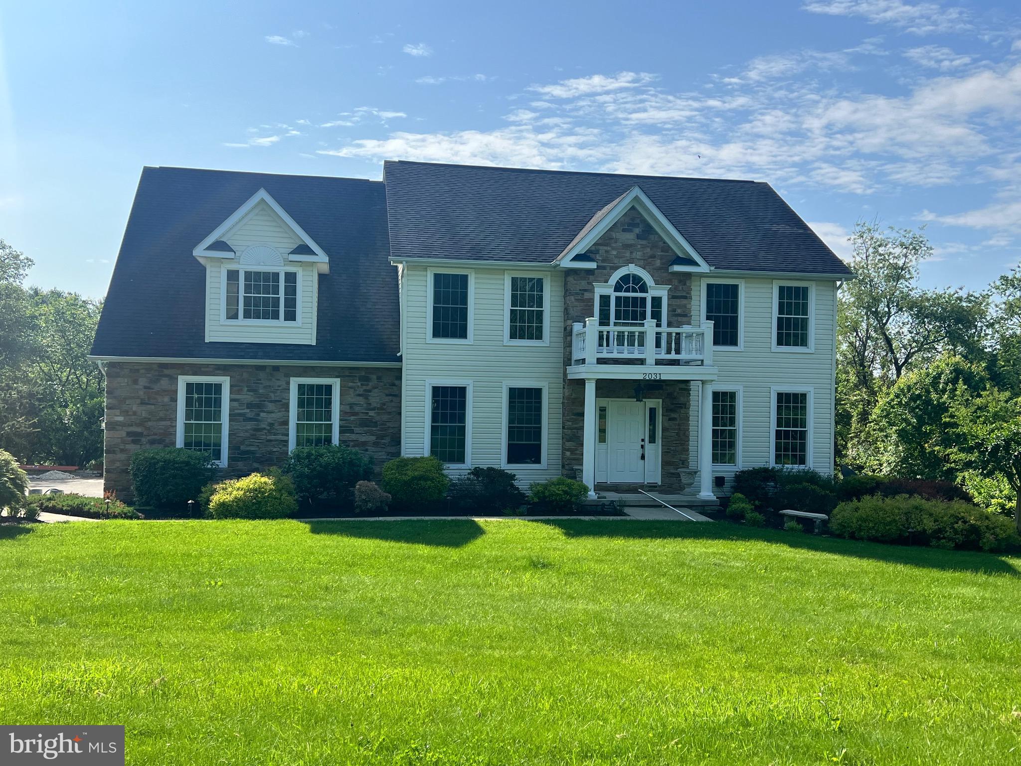 BLUEBIRD HILLS - Residential
